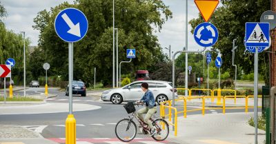 Bezpieczne skrzyżowania na wojewódzkich drogach - kolejne inwestycje